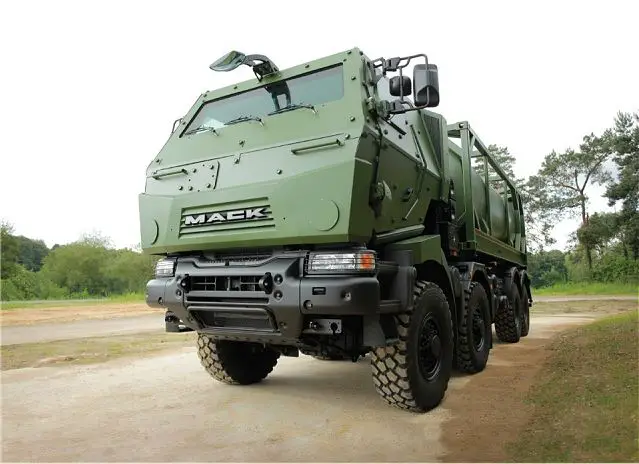 Mack Defense awarded $725 Million contract to supply 1500 trucks to the Canadian Armed Forces 640 001