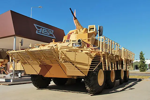Modernized version of BTR-80 APC unveiled by Uralvagonzavod during Army 2015 exhibition 640 001