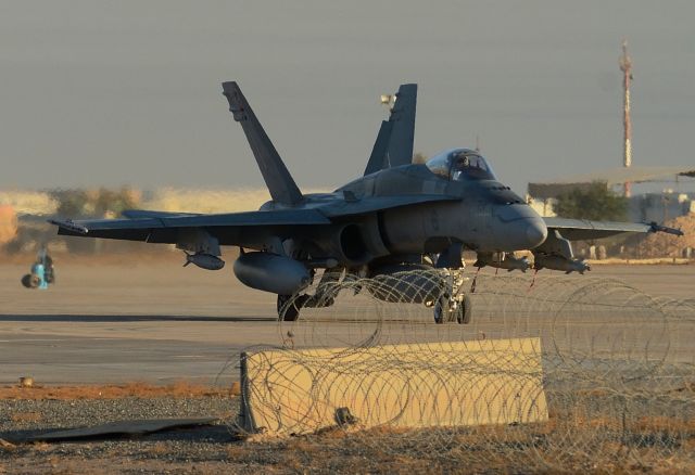 Canada extend its combat mission against Islamic State group with air strikes in Syria 640 001