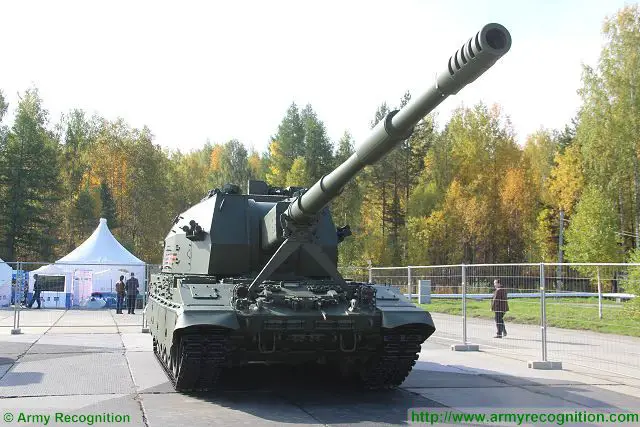 Russia’s Burevestnik Research Institute, part of Uralvagonzavod weapons manufacturer, is developing a wheeled and a tracked version of the Koalitsiya-SV 152mm self-propelled artillery system under the same time schedule, the Uralvagonzavod press office told TASS.