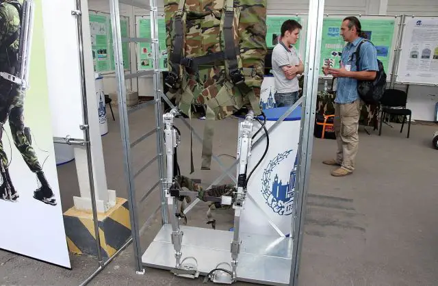 The Defense Ministry will fund the development of heavy exoskeletons and artificial intellect for tracked robots, the Kursk-based South-Western State University press service has reported. The University has presented those products at the Army-2016 exhibition