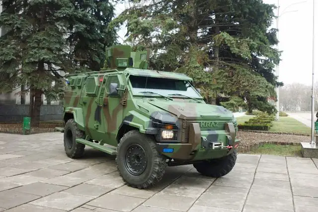 KrAZ-Spartan 4x4 armoured personnel carrier save lives of Ukrainian soldiers on the battlefield 640 002