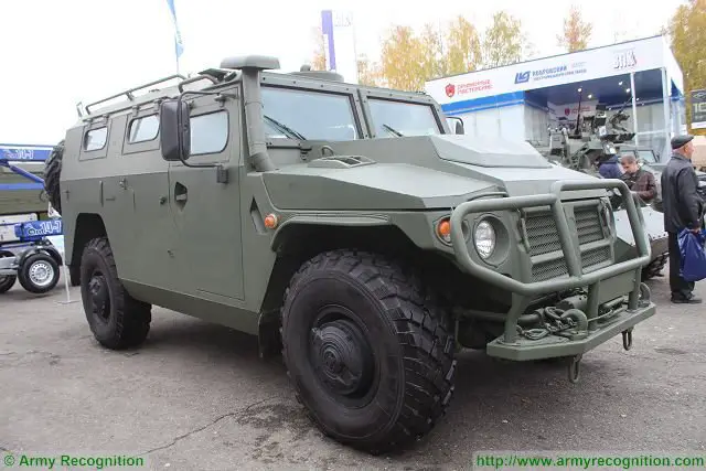 New Tigr M variant to debut at the 2016 Victory Day parade 640 001