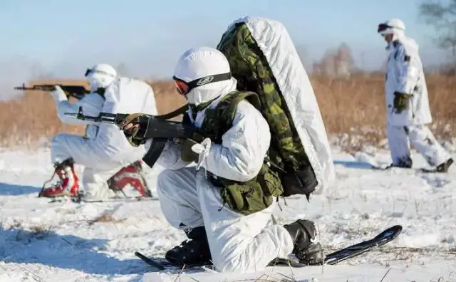 Russian servicemen to receive 4000 Artic uniforms by 2016 640 001