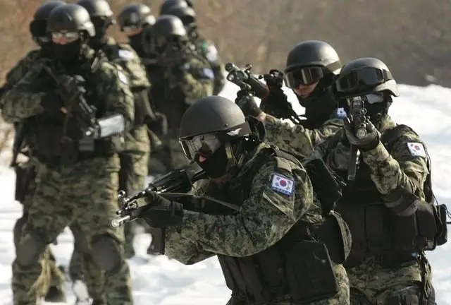 South Korea to create new army unit against possible North Korean terror attacks 640 001