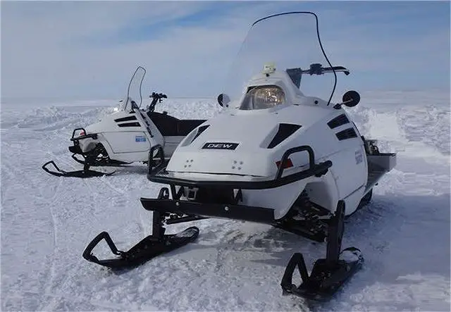 The Canadian Army (CA) is working with two new vehicles in a long-term effort to ensure soldiers are able to move effectively across the difficult Arctic terrain. The CA purchased eight of the Argo XT, a tracked small unit support vehicle, and 20 of the D900, a diesel-powered snowmobile in what is being referred to as a “buy and try” arrangement. 