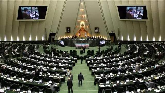 Irans Parliament passes bill to boost Defense budget 640 001
