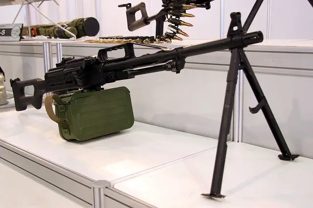 Old 7-62mm PKM machine gun will be replaced by modern PKP Pecheneg in the Russian army 640 001