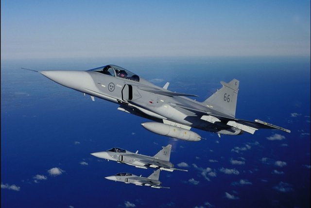 Swedish Gripens get new upgrades 640 001