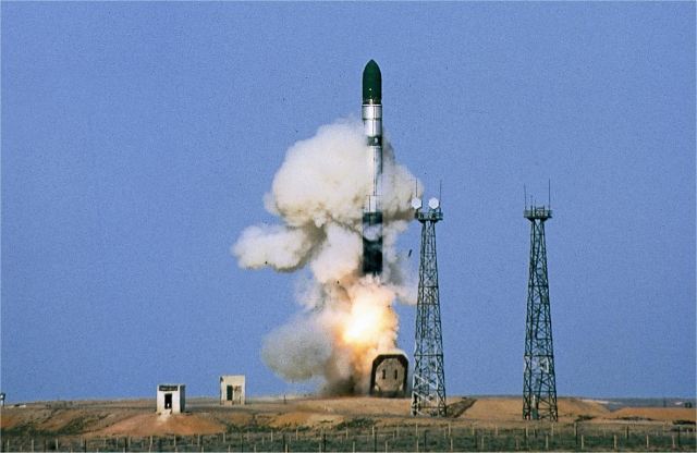 The new Russian Sarmat ICBM intercontinental ballistic missile will replace Voyevoda ICBM 640 001