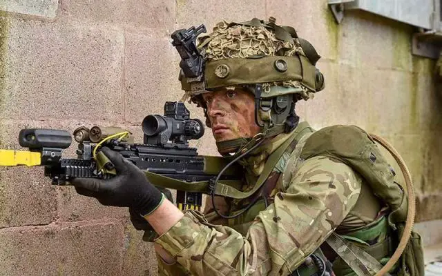 The British Secretary of State for Defence, Michael Fallon has announced that a Short Term Training Team of around 40 UK military personnel has arrived in Tunisia to provide training on Operational Planning, Intelligence and Surveillance and mobile patrolling, which will help Tunisia counter illegal cross-border movement, particularly from neighbouring Libya.