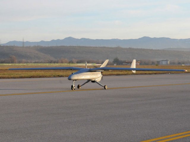 Dubai Airshow 2017 Leonardo delivers first  Falco EVO PAS to Middle Eastern launch customer 640 001