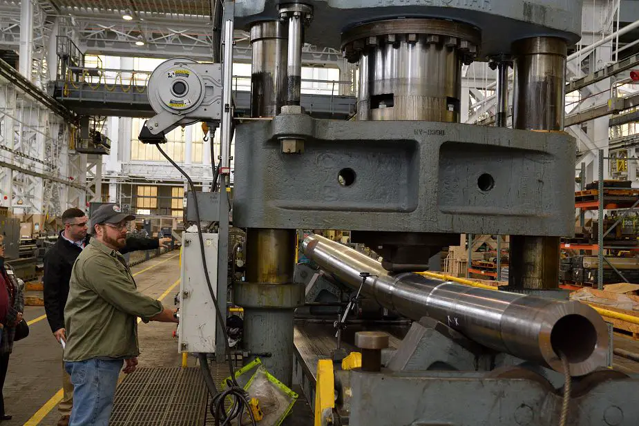 New contract from US Army and Marine Corps for the Watervliet Arsenal wil to manufacture more than 100 M776 Full-Bore Chrome Tubes for the lightweight 155mm towed-howitzer system, the M777A2. The U.S. Marine contract is very similar to the Army order in that the arsenal will manufacture more than 100 M776 Full-Bore Chrome Tubes for the same howitzer system. 