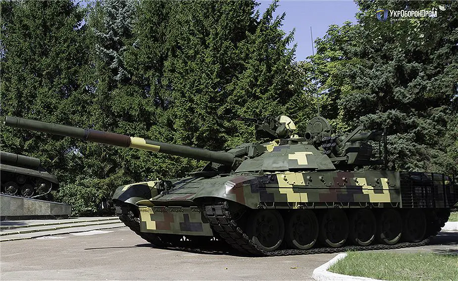 تعرف على التطوير الاوكراني الاخير لدبابه T-72 .........الدبابه T-72AMT Ukroboronprom_has_developed_new_modernized_main_battle_tank_T-72AMT_for_Ukrainian_army_640_002