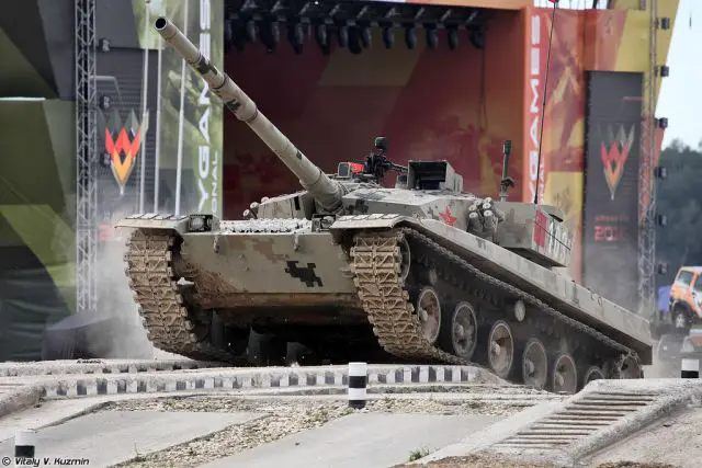 الصين تطور دبابتها نوع Type-96 بناء على التجارب المكتسبه في بياتلون الدبابات في روسيا  China_upgrade_ztz96_army_games_640_002
