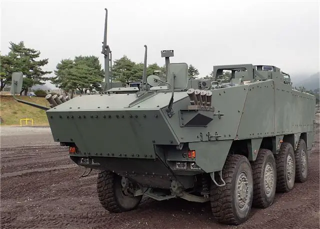 Japanese Ministry of Defense unveils new 8x8 APC armoured vehicle personnel carrier 640 001