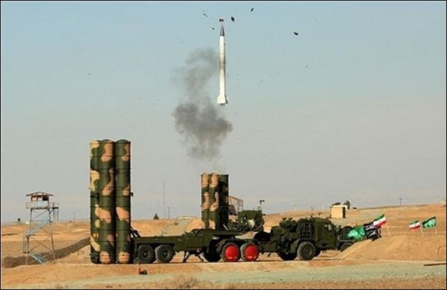 Iranian army has test fired S 300 air defense missile system during military exercise Damavand 640 001
