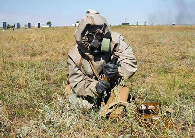Russian Army Chemical combat units will receive new CBRN protective kits 640 001