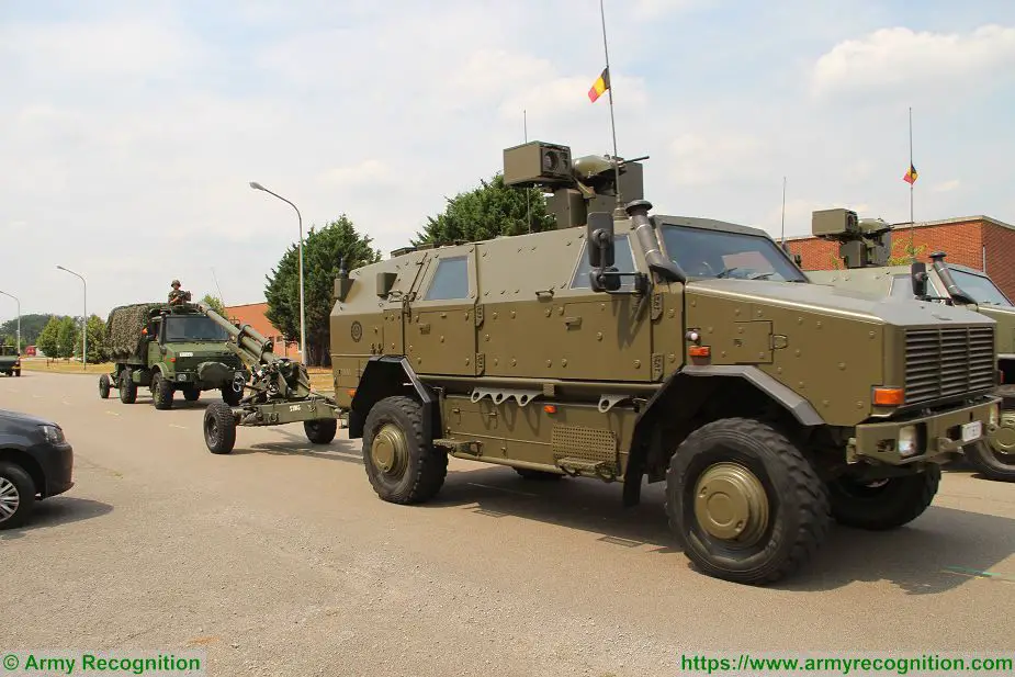 Dingo 2 4x4 armored towing 105mm LG1 light gun Belgium Belgian army military parade national day 21 July 2018 925 001