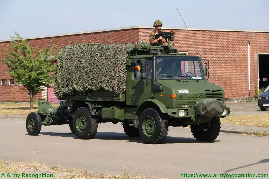 Uimog towing 120mm mortar Belgium Belgian army military parade national day 21 July 2018 925 001