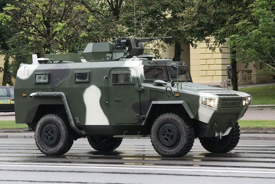 Belarusian_army_receives_Chinese_made_4x4_armored_vehicles.jpg
