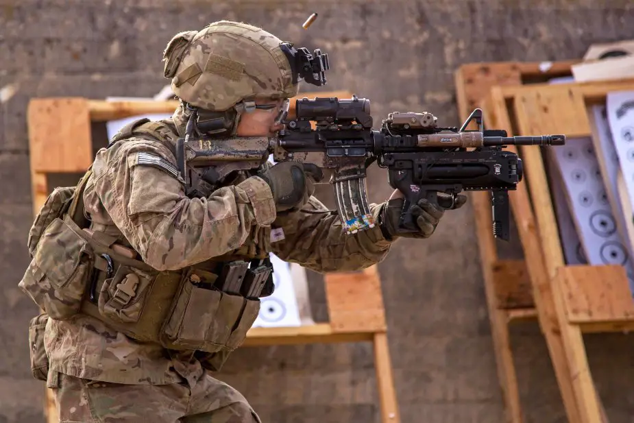 US new carbine and night vision goggles for the army