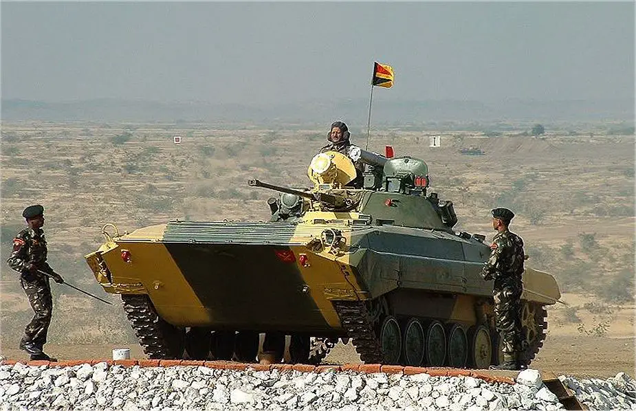 United States propose to India to develop a new APC armoured personnel carrier 925 001