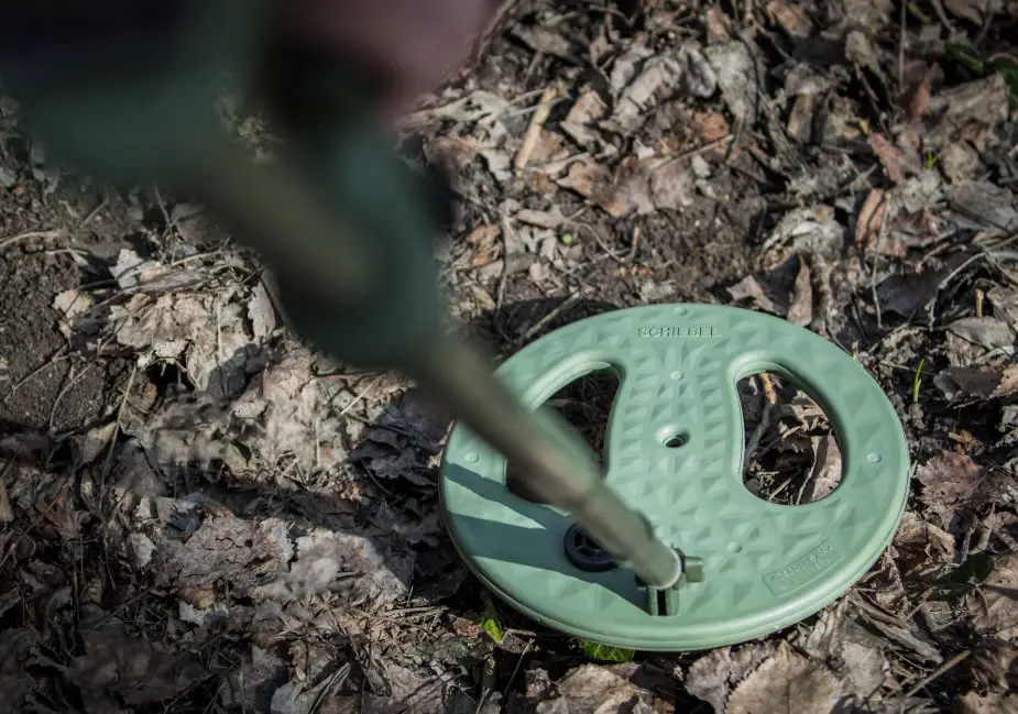 Schiebel Ecuador 925 001