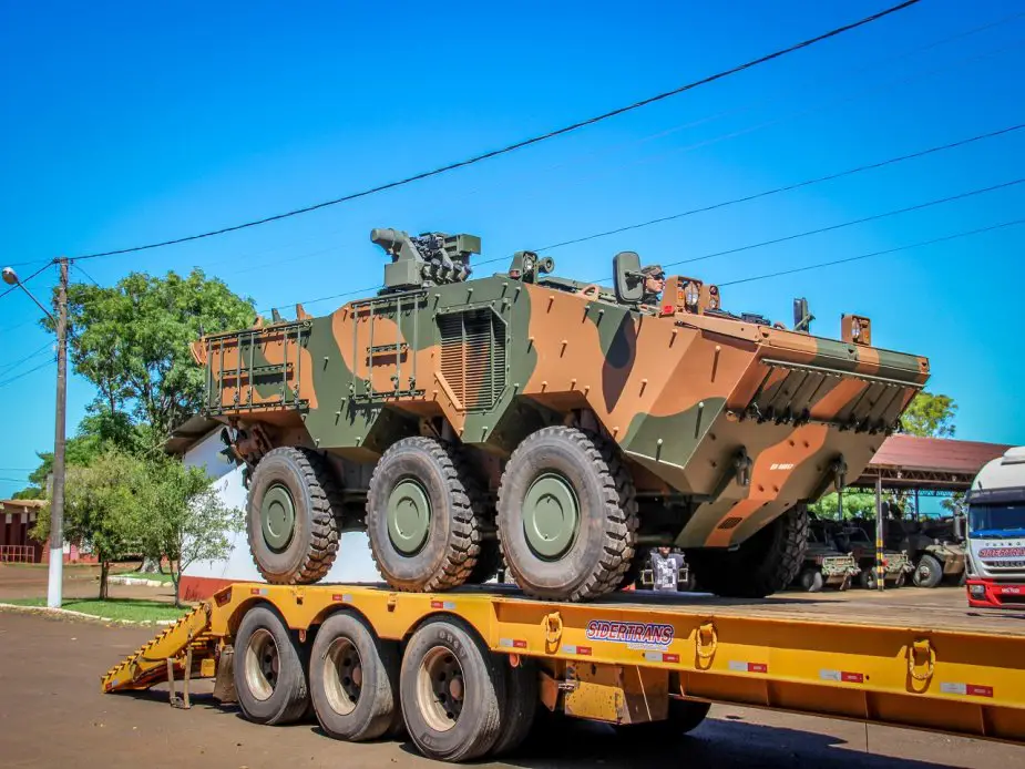 Brazilian 2nd Mechanized Cavalry Rgt receives new Guarani APCs