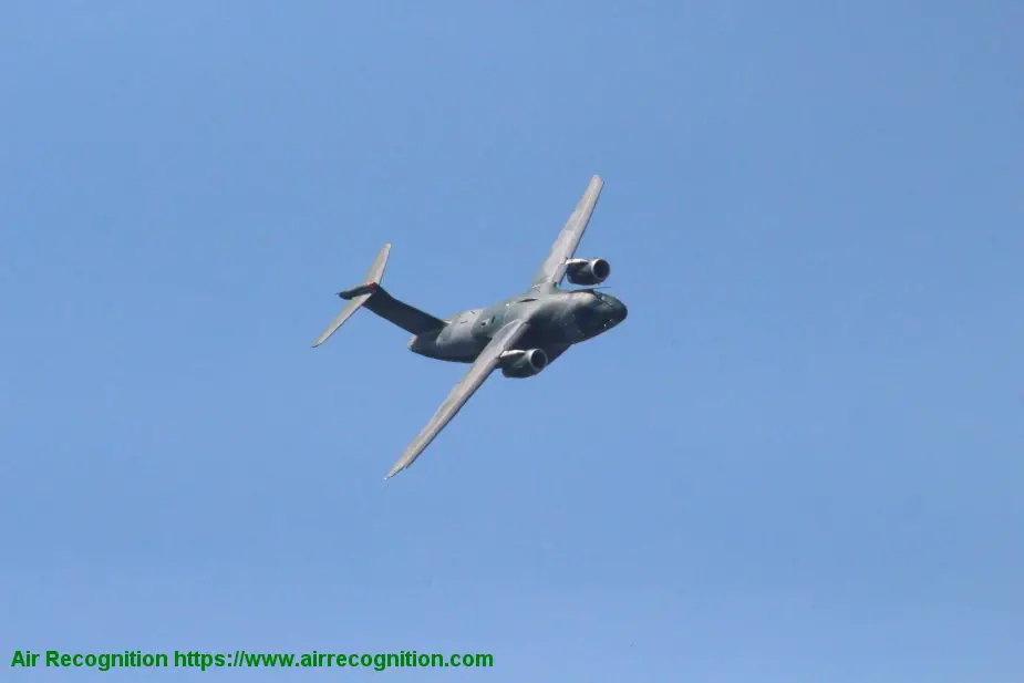 Joint venture between Embraer and Boeing approved by Brazil 925 001