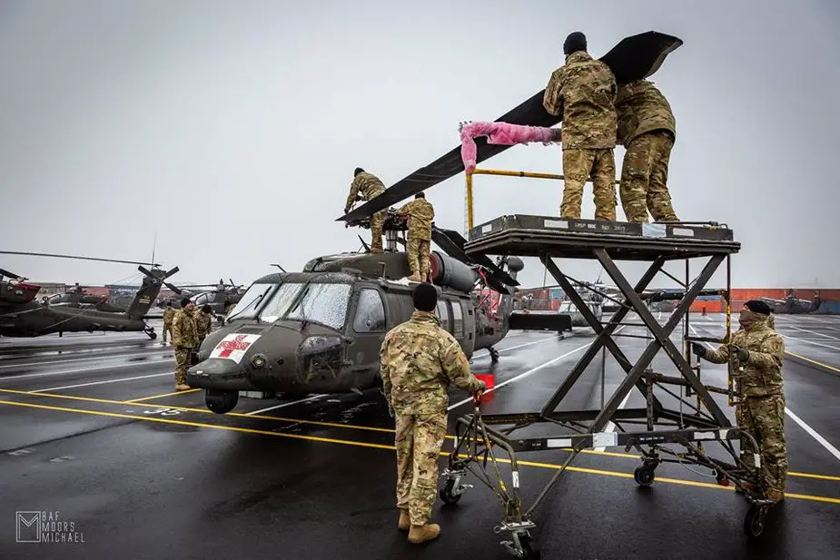 US helicopters calling at Belgian facilities in Zeebrugge 3