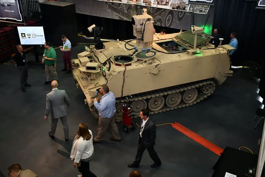 US Army unveils new Robotic Combat Vehicle based on M113 tracked APC platform 925 001