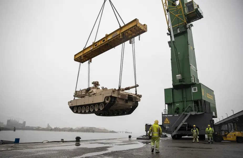 Movements_in_Europe_of_U.S._Army_equipment_for_Atlantic_Resolve_925_001.jpg