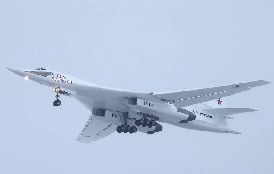 Modernized Tu 160M bomber completes maiden flight