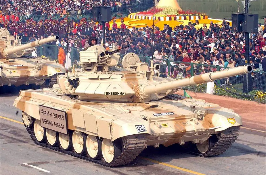 India conducts large military exercises with T 90S tanks and BMP 2 IFV along the border with China 925 003