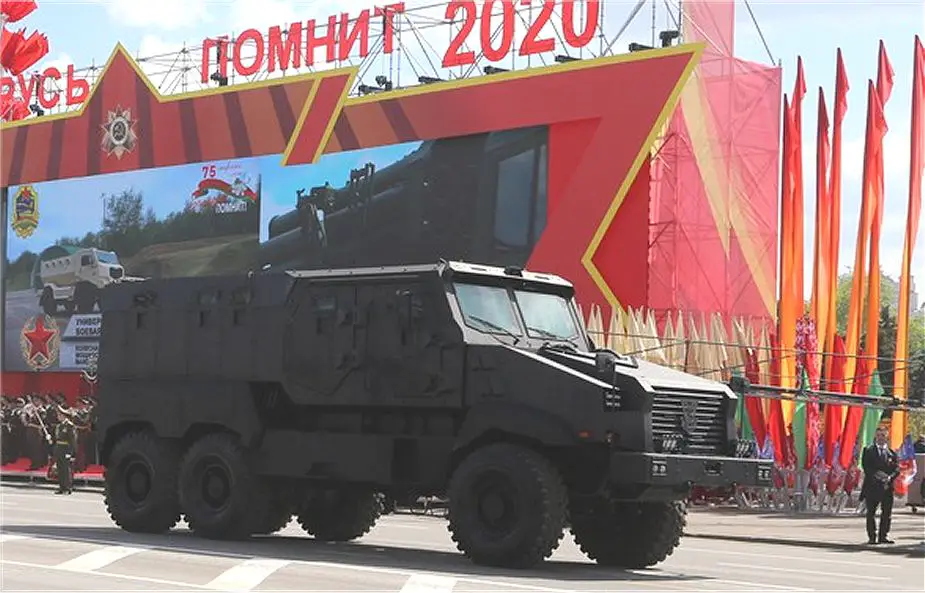 Defender_6x6_armored_vehicle_Belarus_army_victory_day_military_parade_9_May_2020_925_001.jpg