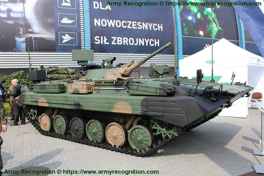 WZM to moderne and repair BWR 1S reconnaissance armored vehicles of Polish Army 925 001