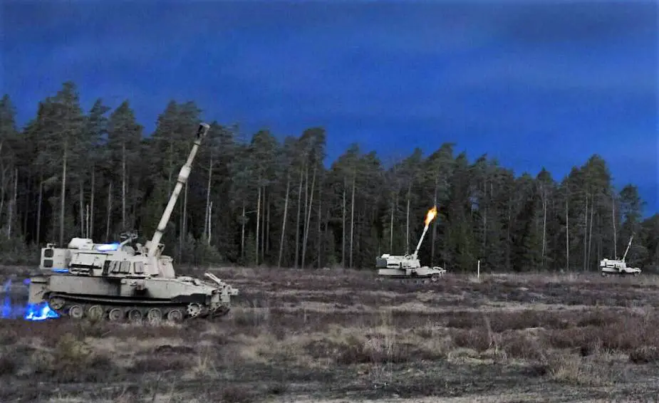 US_M109A7_Paladin_self-propelled_howitzers_participate_in_live-fire_exercise_in_Lithuania_1.jpg