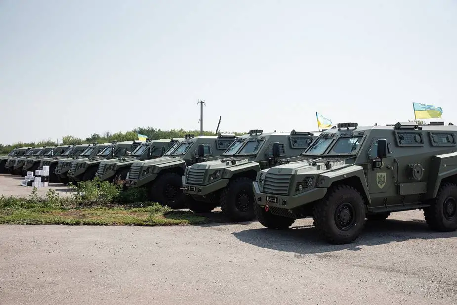 Ukrainian Armed Forces / Zbroyni Syly Ukrayiny - Page 23 79th_Air_Assault_Brigade_of_Ukraine_receives_11_MLS_Shield_armored_vehicles_purchased_in_Italy_925_001