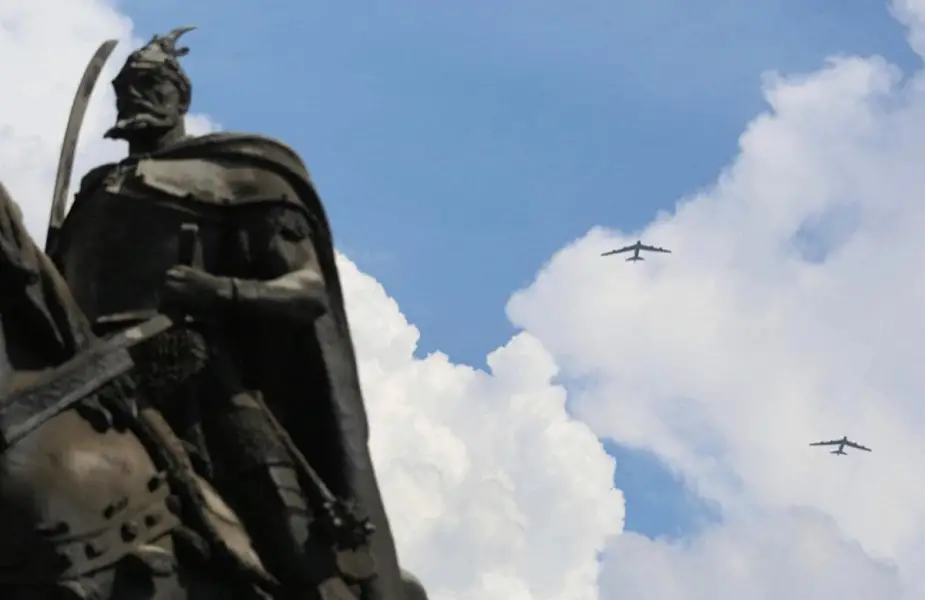 US B 52 assurance overflights demonstrate US commitment to Southeastern European allies and partners 02