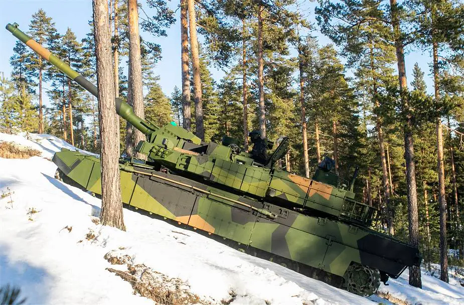 South Korean K2NO and Geman Leopard 2A7 compete in the snow as future Norway MBT 925 005