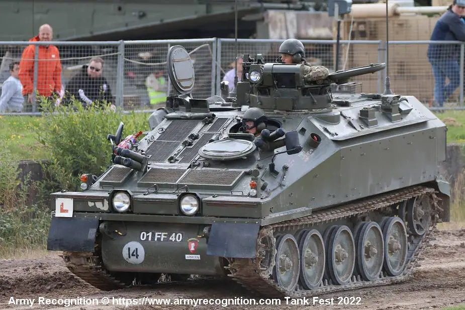 Ukraine takes delivery of Spartan tracked APC armored vehicles donated by UK 925 002