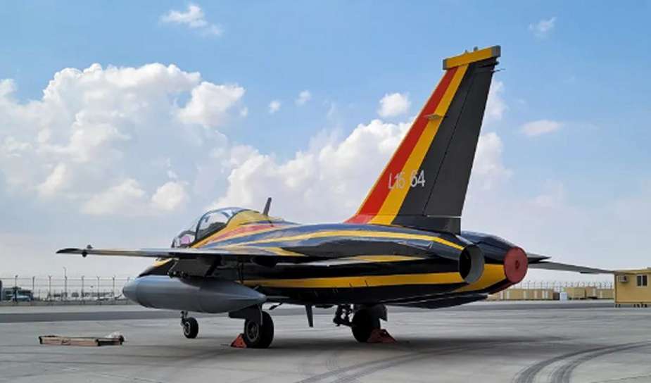 Chinese Air Force L15 jet trainer in new coating unveiled at Dubai Airshow 2023 2