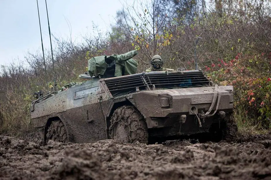 Netherlands reveals list of weapons combat vehicles sent to Ukraine Fennek 925 001