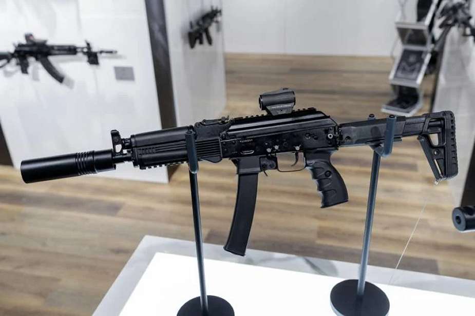 TECNOLOGÍA MILITAR RUSA  - Página 3 Kalashnikovs_PPK-20_Submachine_Gun_Enters_Mass_Production_and_Joins_the_Russian_Forces_925_001