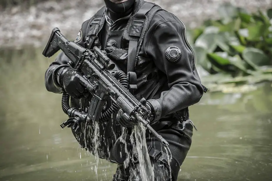 Belgium to provide Ukraine state of the art SCAR assault rifles and MINIMI machine guns 925 002