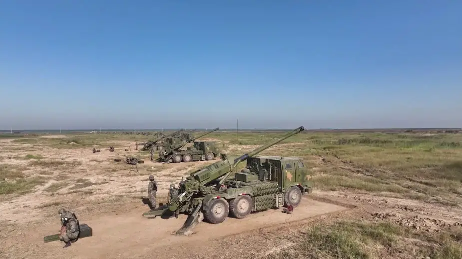 China use his new PCL 181 155mm self propelled howitzer in live ammunition drill 925 001