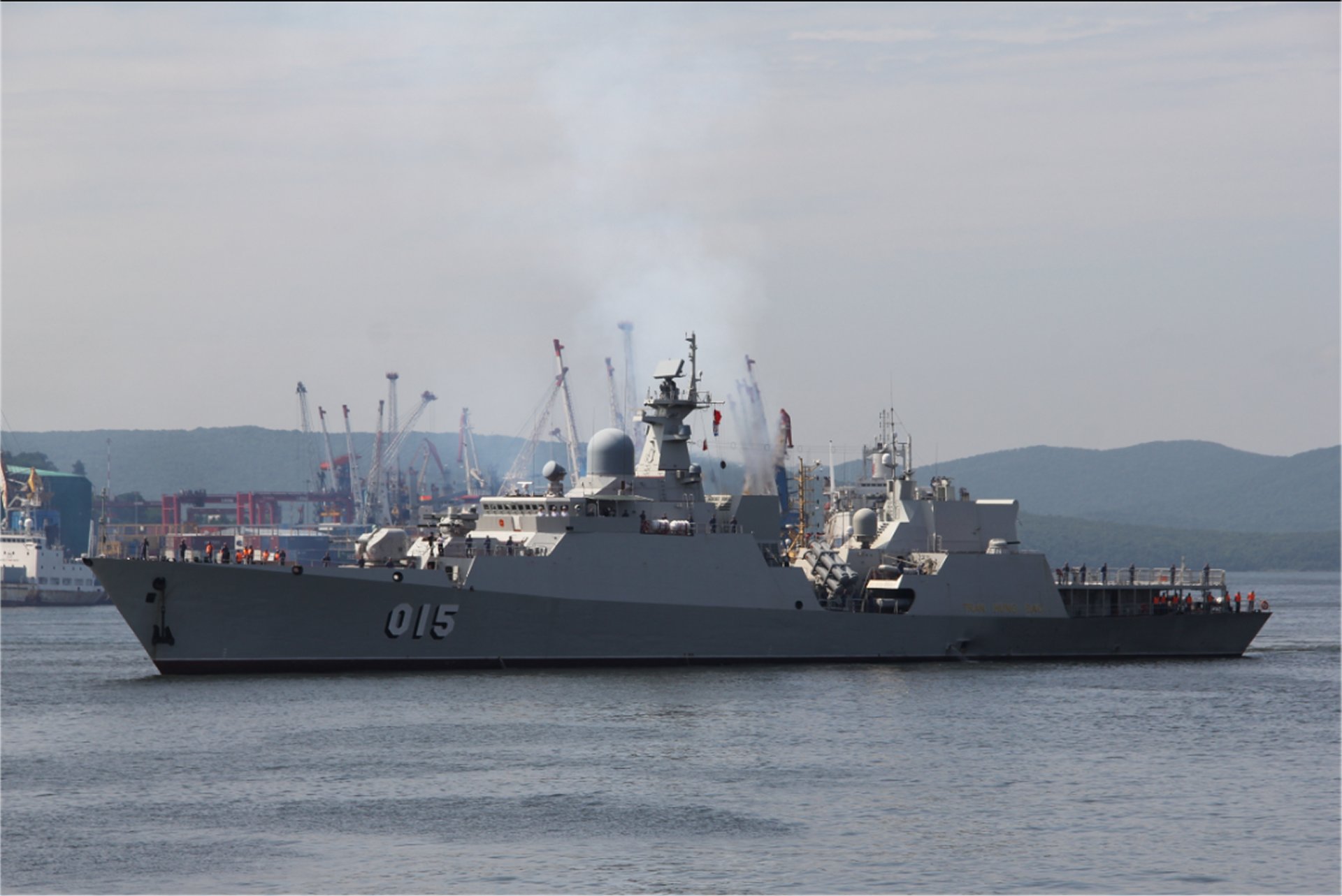Vietnamese frigate Tran Hung Dao arrives in Vladivostok for diplomatic ...