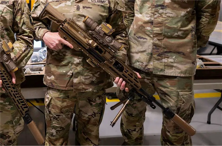 US Soldiers of 101st Airborne Division First to Receive New 6.8mm Next Generation Squad Weapons 925 004