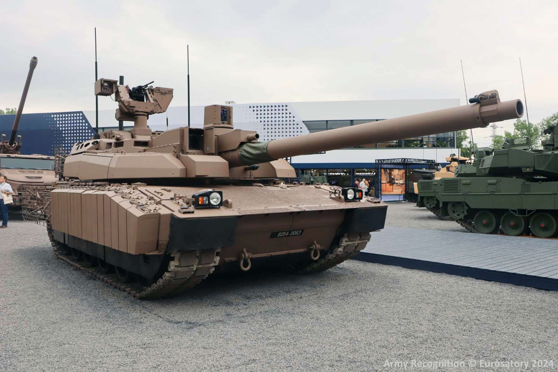 France Showcases Leclerc XLR Main Battle Tank With Modernized Tech At 